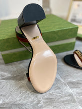 Load image into Gallery viewer, SE552 Size 4-9 Heels:7.5cm Material: Cowhide Lining: Sheep skin Sole: Italian leather