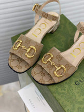 Load image into Gallery viewer, SE556 Size 4-10 Heels:2.5cm Lining: Sheep skin Sole: Italian leather