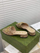 Load image into Gallery viewer, SE557 Size 4-10 Heels:2.5cm Lining: Sheep skin Sole: Italian leather