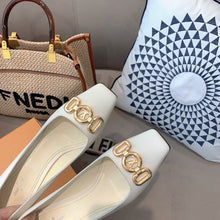 Load image into Gallery viewer, SE568 Size 4-9 Heels:7cm Material: Cowhide Lining: Sheep skin Sole: Italian leather