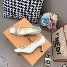 Load image into Gallery viewer, SE567 Size 4-9 Heels:7cm Material: Cowhide Lining: Sheep skin Sole: Italian leather
