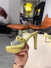 Load image into Gallery viewer, SE572 Size 4-11 Heels:10cm Material: Cowhide Lining: Sheep skin Sole: Italian leather