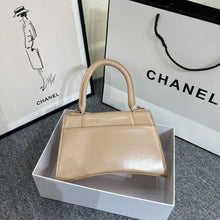 Load image into Gallery viewer, BCG015 Mini:7.5x3.2x8.3inch Small:9.1x3.9x9.5inch