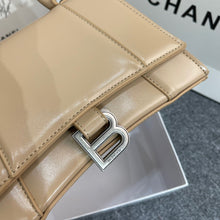 Load image into Gallery viewer, BCG015 Mini:7.5x3.2x8.3inch Small:9.1x3.9x9.5inch