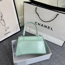 Load image into Gallery viewer, BCG018 Mini:7.5x3.2x8.3inch Small:9.1x3.9x9.5inch