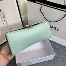 Load image into Gallery viewer, BCG018 Mini:7.5x3.2x8.3inch Small:9.1x3.9x9.5inch