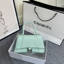 Load image into Gallery viewer, BCG018 Mini:7.5x3.2x8.3inch Small:9.1x3.9x9.5inch