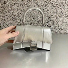 Load image into Gallery viewer, BCG021 Mini:7.5x3.2x8.3inch Small:9.1x3.9x9.5inch