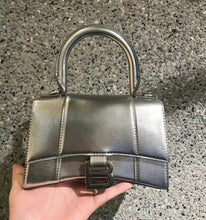 Load image into Gallery viewer, BCG021 Mini:7.5x3.2x8.3inch Small:9.1x3.9x9.5inch