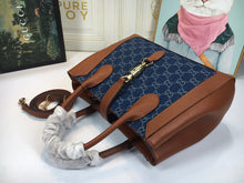 Load image into Gallery viewer, GC302 11.8x9.5x4.7inch