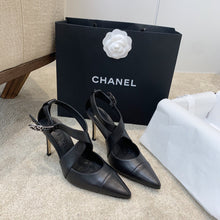 Load image into Gallery viewer, SE612 Size 5-8 Heels:7.5cm Material: Sheep skin Lining: Sheep skin Sole: Italian leather