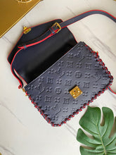 Load image into Gallery viewer, LB518 9.8x7.5x2.8inch