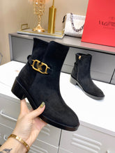 Load image into Gallery viewer, SE616 Size 5-10 Heels:4cm Material: Suede Lining: Sheep skin Sole: Rubber