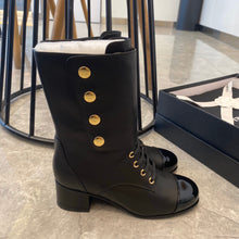 Load image into Gallery viewer, SE619 Size 5-9 Material: Cowhide Lining: Sheep skin Sole: Italian leather