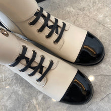 Load image into Gallery viewer, SE620 Size 5-9 Material: Cowhide Lining: Sheep skin Sole: Italian leather