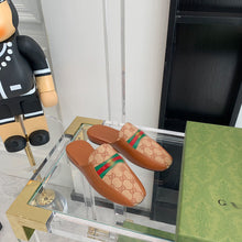 Load image into Gallery viewer, SE624 Size 5-9 Material: Cowhide Lining: Sheep skin Sole: Italian leather