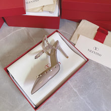 Load image into Gallery viewer, SE629 Size 4-11 Heels:9cm Material: Cowhide Lining: Sheep skin Sole: Italian leather