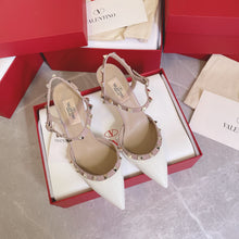 Load image into Gallery viewer, SE632 Size 4-11 Heels:9cm Material: Cowhide Lining: Sheep skin Sole: Italian leather