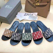 Load image into Gallery viewer, SE638 Size 5-13 Sole: Rubber $159 Sole: Italian leather