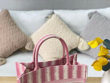 Load image into Gallery viewer, DR172 HIGHEST QUALITY VERSION S:14.4x11x6.9inch L:16.3x13.8x7.1inch