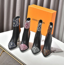 Load image into Gallery viewer, SE645 Size 4-11 Heels:9.5cm Material: Cowhide Lining: Sheep skin Sole: Rubber