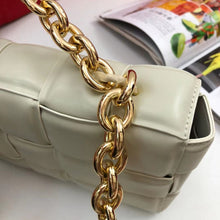 Load image into Gallery viewer, BV033 10.2x7.1x3.2inch