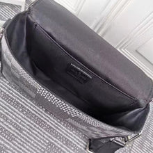 Load image into Gallery viewer, MBG010 9.3x5.5x2inch