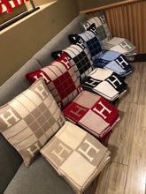 Load image into Gallery viewer, CLTH189 90%Wool,10%Cashmere 135x180cm