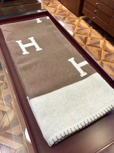 Load image into Gallery viewer, CLTH192 90%Wool,10%Cashmere 135x180cm