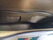 Load image into Gallery viewer, GC321 9.8x7.5x4.3inch