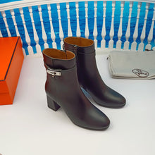 Load image into Gallery viewer, SE658 Size 4-10 Heels:7cm Material: Cowhide Lining: Sheep skin Sole: Italian leather