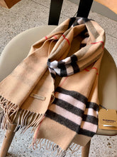 Load image into Gallery viewer, CLTH196 95%Wool 30x168cm