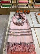 Load image into Gallery viewer, CLTH197 95%Wool 30x168cm