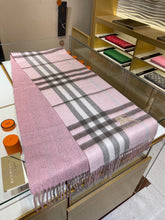 Load image into Gallery viewer, CLTH197 95%Wool 30x168cm