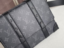 Load image into Gallery viewer, MBG016 9.5x9.1x2.2inch