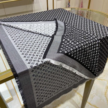 Load image into Gallery viewer, CLTH201 60%Wool, 40%Silk 120x120cm