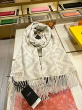 Load image into Gallery viewer, CLTH202 100%Wool 45x170cm