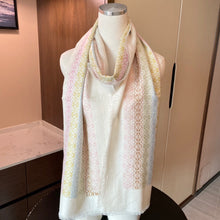 Load image into Gallery viewer, CLTH203 73%Wool,20%Silk,7%Cashmere 70x200cm