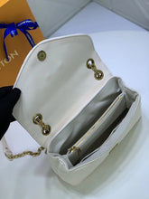 Load image into Gallery viewer, LB561 9.4x5.5x3.5inch