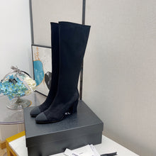 Load image into Gallery viewer, SE699 Size 5-10 Heels:7.5cm Shaft measures approximately 15” from arch Material: Cowhide Lining: Sheep skin Sole: Italian leather