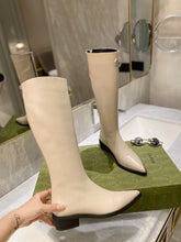 Load image into Gallery viewer, SE701 Size 5-10 Heels:3cm Shaft measures approximately 15.5” from arch Material: Cowhide Lining: Sheep skin