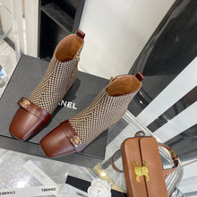 Load image into Gallery viewer, SE702 Size 5-9 Material: Cowhide Lining: Sheep skin Sole: Italian leather