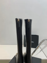 Load image into Gallery viewer, SE705 Size 5-9 Heels:4cm Shaft measures approximately 14.6” from arch Material: Cowhide Lining: Sheepskin Sole: Italian leather