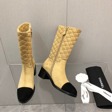 Load image into Gallery viewer, SE711 Size 5-9 Heels:4.5cm Material: Cowhide/Sude Lining: Sheepskin Sole: Rubber