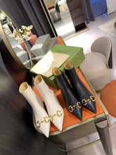 Load image into Gallery viewer, SE730 Size 4-10 Heels:2.4cm Material: Cowhide Lining: Sheep skin Sole: Italian leather