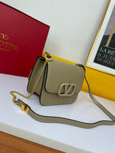 Load image into Gallery viewer, VLTN054 7.1x6.3x3.3inch