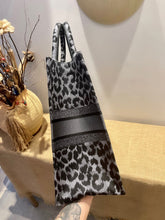 Load image into Gallery viewer, DR201 HIGHEST QUALITY VERSION L:16.3x13.8x7.1inch S:14.4x11x6.9inch Mini:8.9x9.5x3.2inch