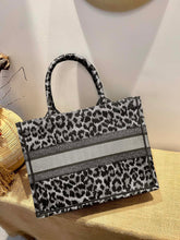 Load image into Gallery viewer, DR202 HIGHEST QUALITY VERSION Mini:8.9x9.5x3.2inch S:14.4x11x6.9inch L:16.3x13.8x7.1inch