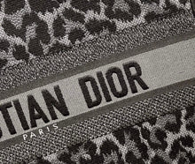 Load image into Gallery viewer, DR202 HIGHEST QUALITY VERSION Mini:8.9x9.5x3.2inch S:14.4x11x6.9inch L:16.3x13.8x7.1inch