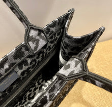 Load image into Gallery viewer, DR202 HIGHEST QUALITY VERSION Mini:8.9x9.5x3.2inch S:14.4x11x6.9inch L:16.3x13.8x7.1inch